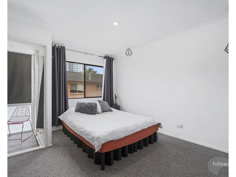 4/22 Central Street, Labrador QLD 4215