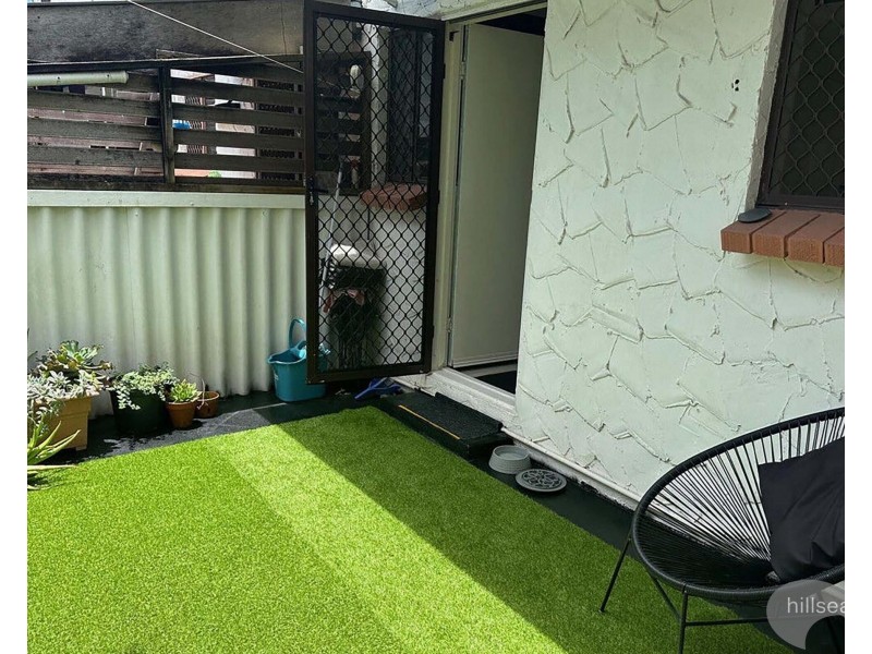 4/22 Central Street, Labrador QLD 4215