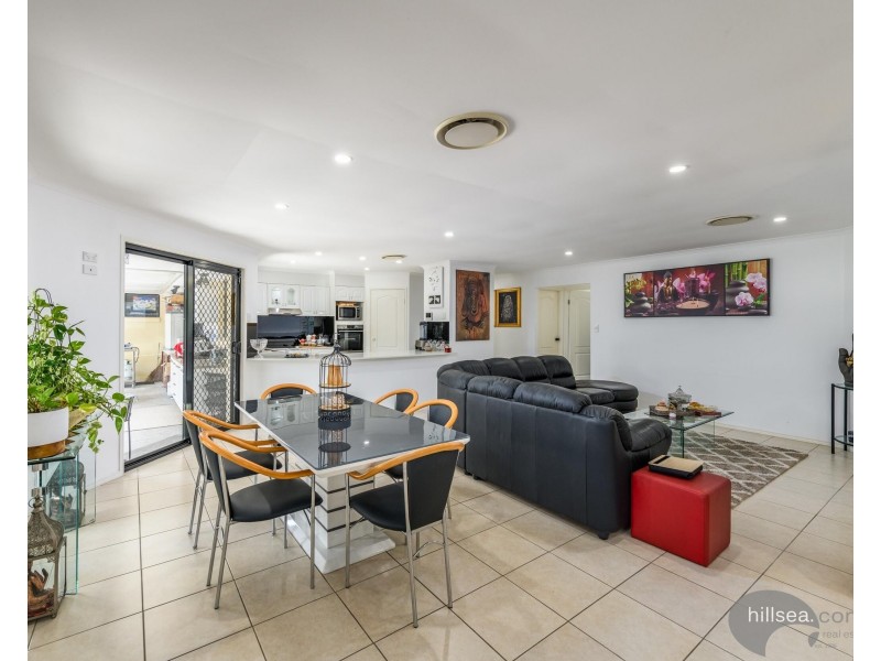3 Portreeves Place, Arundel QLD 4214