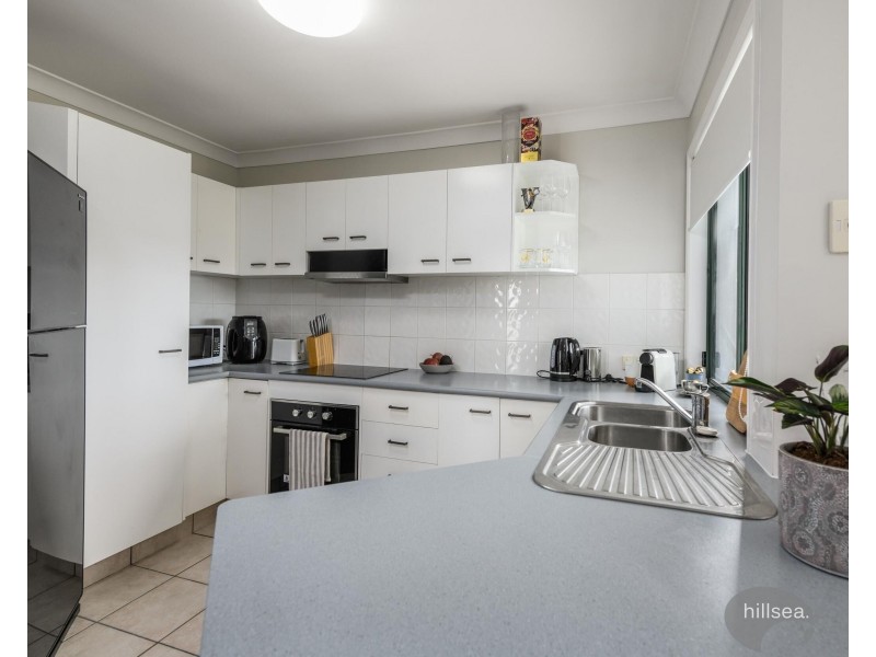 52 Marble Arch Place, Arundel QLD 4214