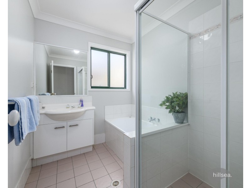 52 Marble Arch Place, Arundel QLD 4214