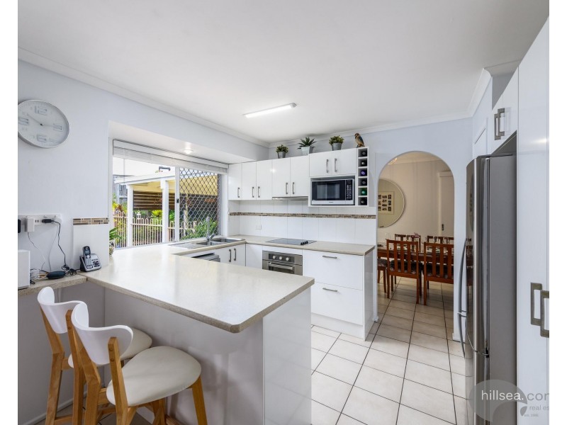 1 Dante Court, Arundel QLD 4214