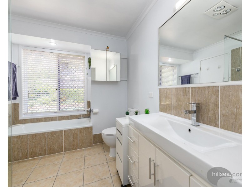 1 Dante Court, Arundel QLD 4214