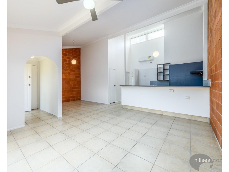 7/111 Little Usher Avenue, Labrador QLD 4215