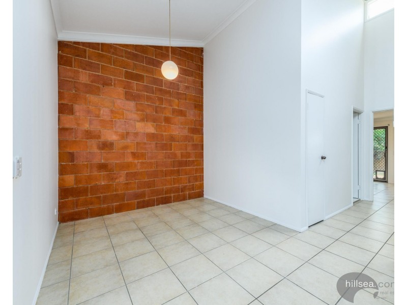 7/111 Little Usher Avenue, Labrador QLD 4215