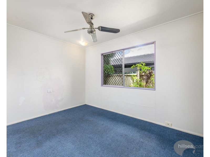 152 Government Road, Labrador QLD 4215