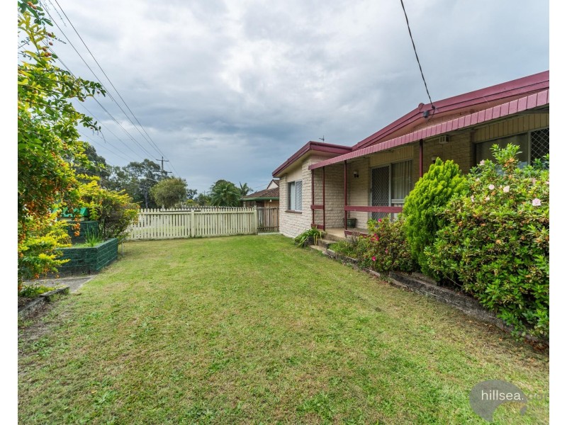 152 Government Road, Labrador QLD 4215
