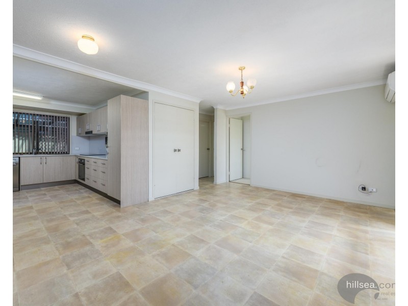1/6 Jessica Court, Arundel QLD 4214