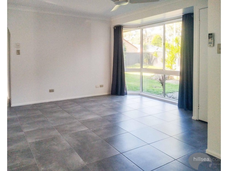 2/16 Stephanie Court, Labrador QLD 4215