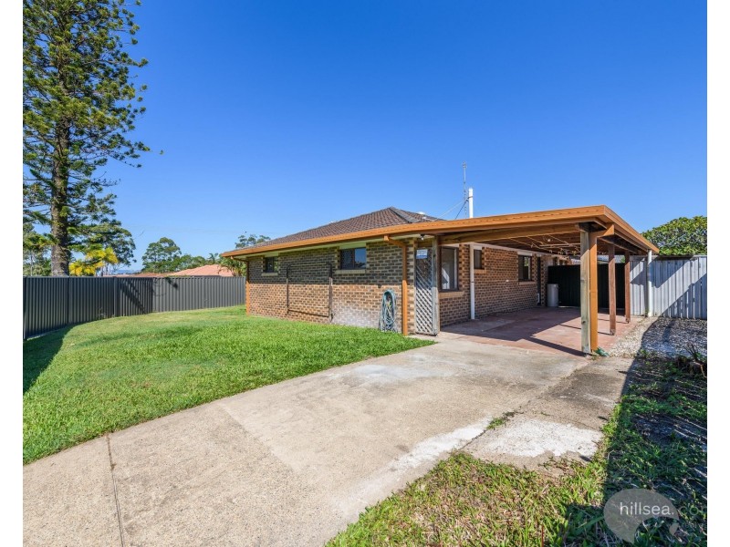 2/219 Central Street, Labrador QLD 4215