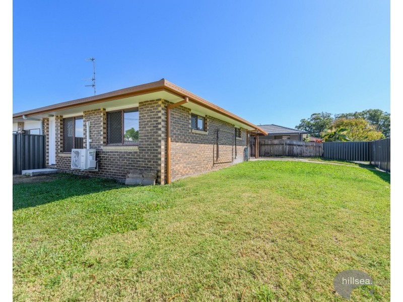 2/219 Central Street, Labrador QLD 4215