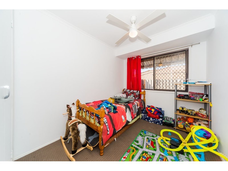 2/6 Orkney Place, Labrador QLD 4215