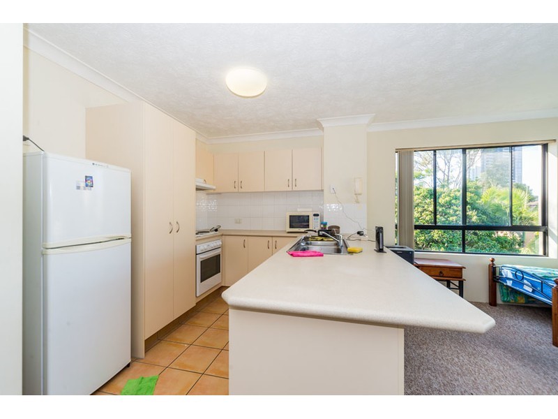 37/16 Waverley Street, Southport QLD 4215