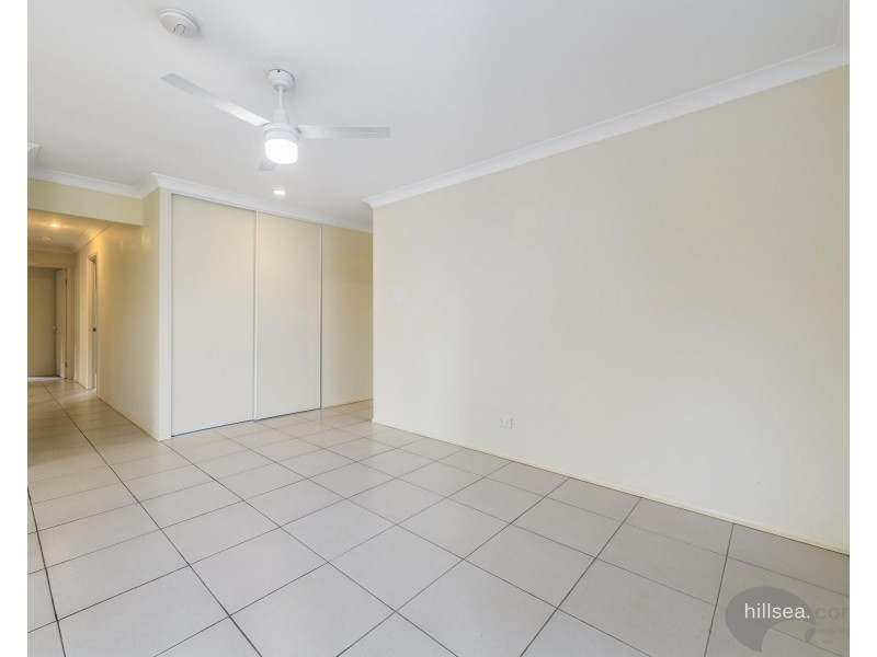 1/227 Government Road, Labrador QLD 4215