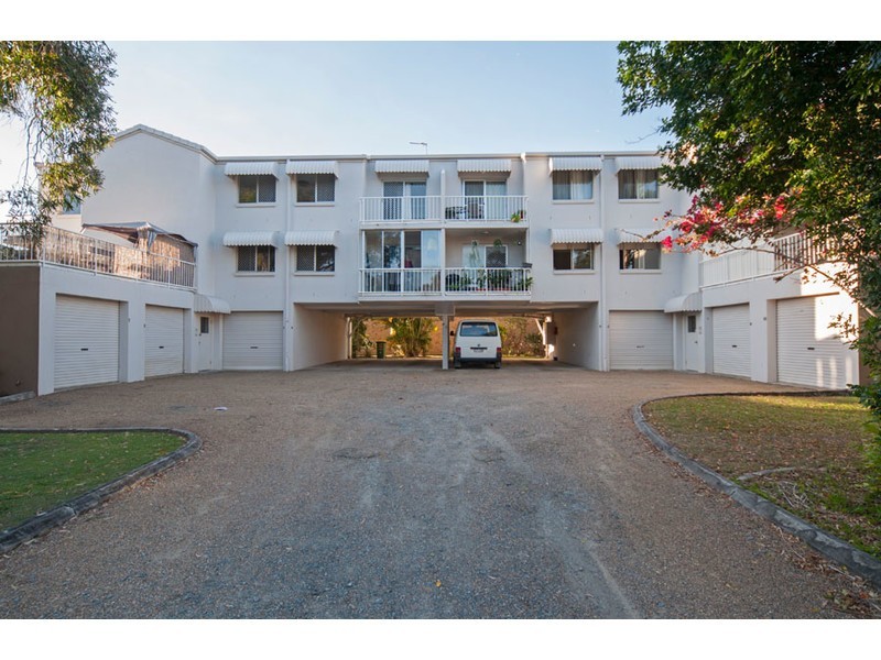 7/5 Brett Avenue, Labrador QLD 4215