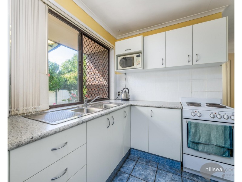 11/11 Hoya Court, Labrador QLD 4215