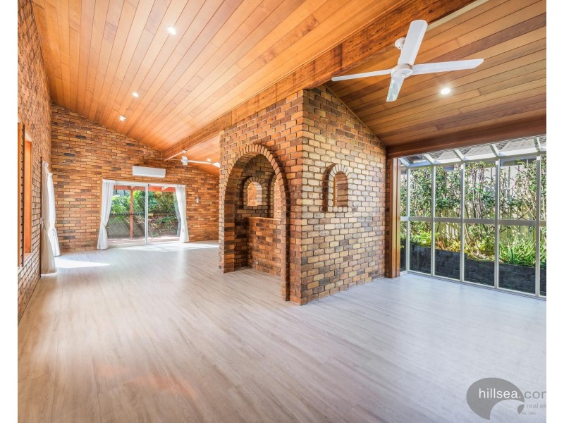 297 Central Street, Arundel QLD 4214
