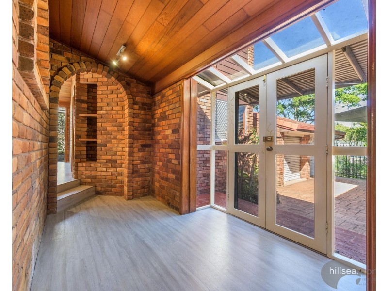 297 Central Street, Arundel QLD 4214