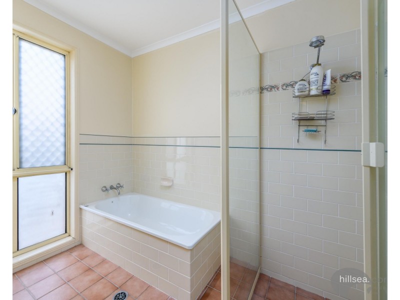 11 Crenshaw Court, Parkwood QLD 4214