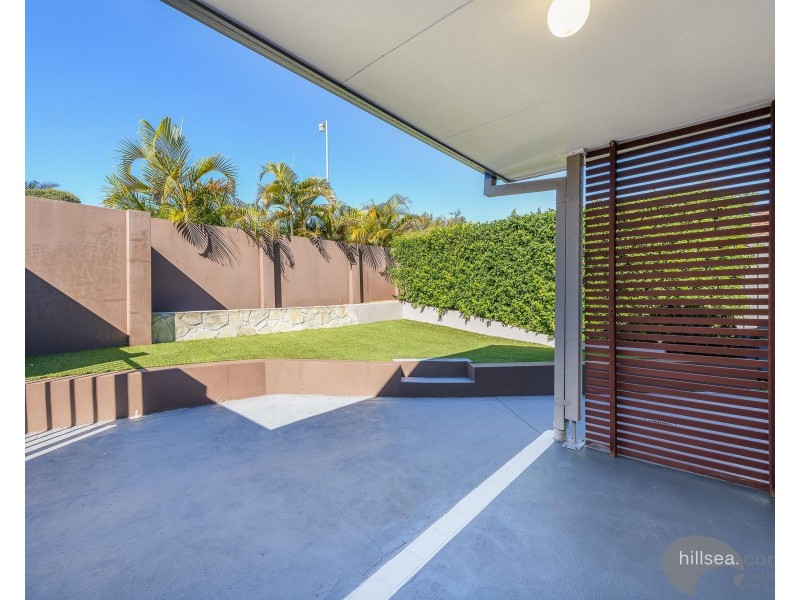 1/12 Nina Parade, Arundel QLD 4214