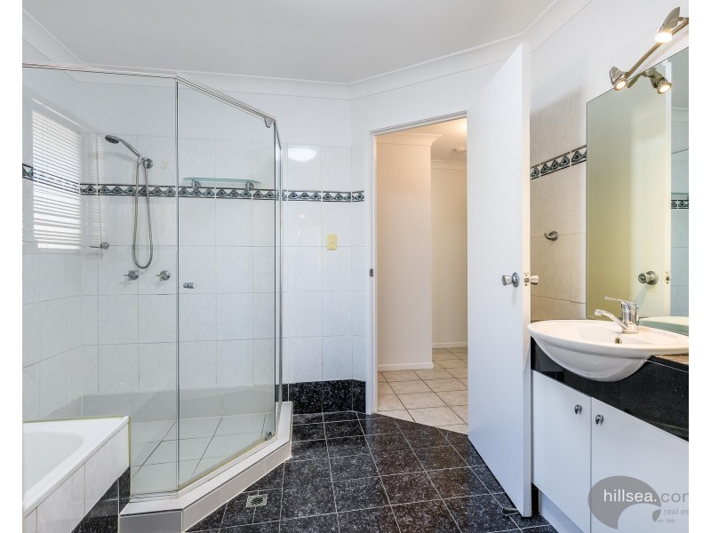 1/26 Nina Parade, Arundel QLD 4214