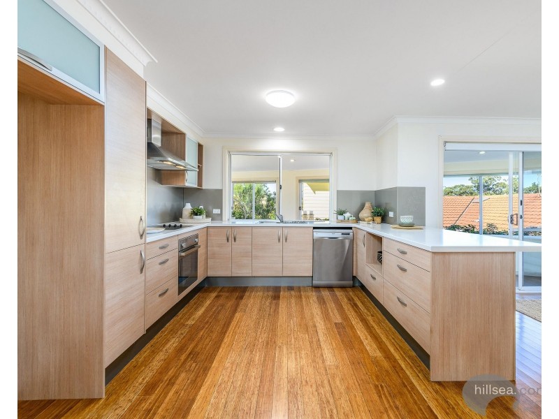 22 Carrumbella Drive, Arundel QLD 4214