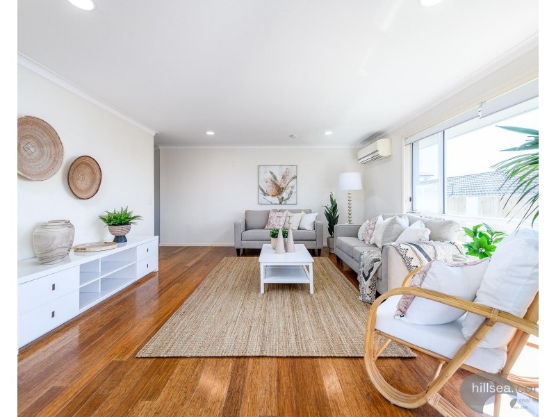 22 Carrumbella Drive, Arundel QLD 4214