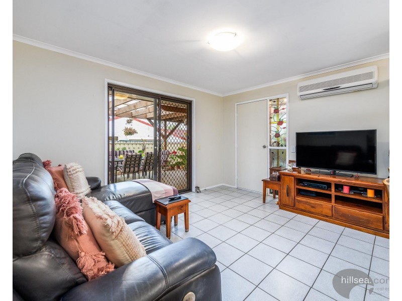 1/10 Senate Street, Labrador QLD 4215
