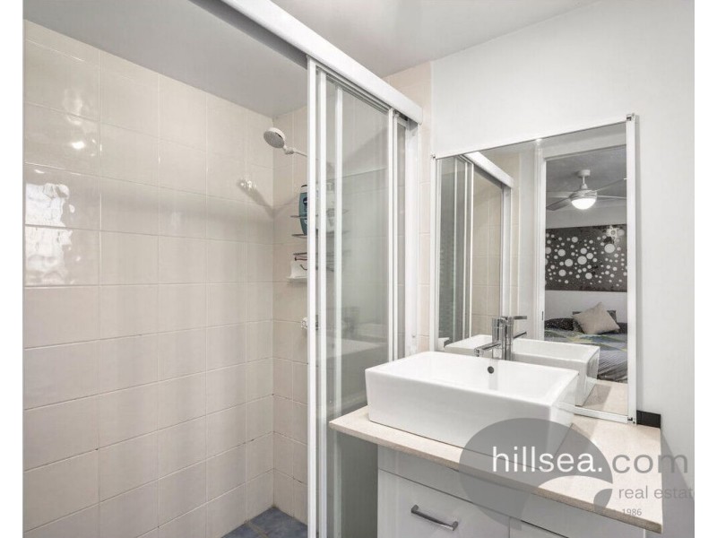 4/103-105 Frank Street, Labrador QLD 4215