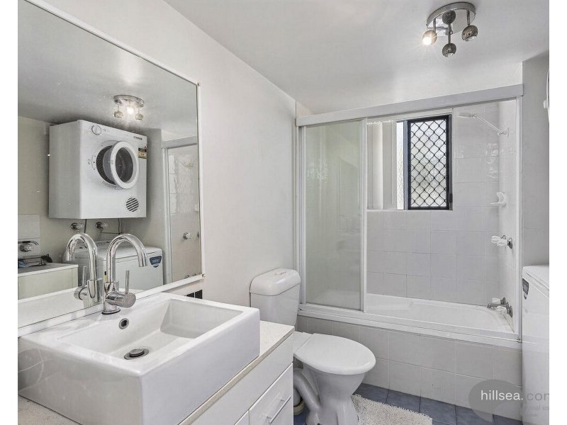 4/103-105 Frank Street, Labrador QLD 4215