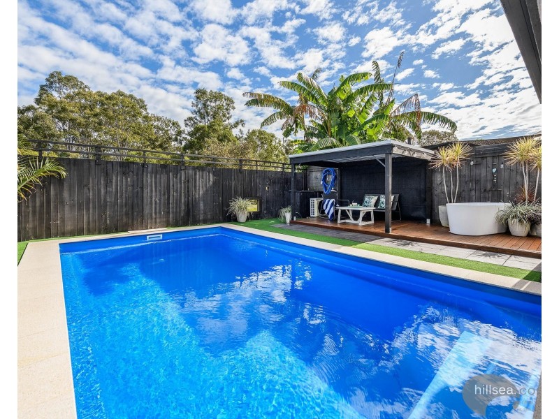 2/150 Kumbari Avenue, Labrador QLD 4215