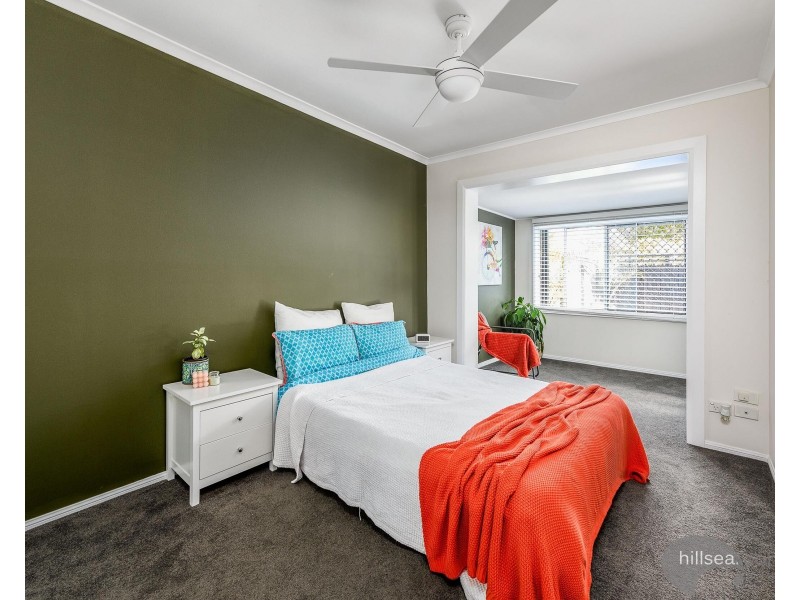 2/150 Kumbari Avenue, Labrador QLD 4215