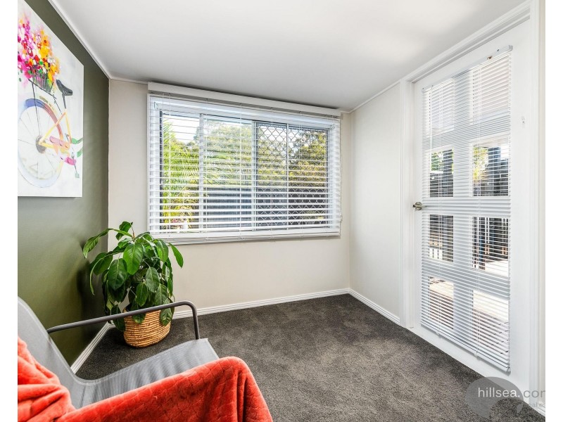 2/150 Kumbari Avenue, Labrador QLD 4215