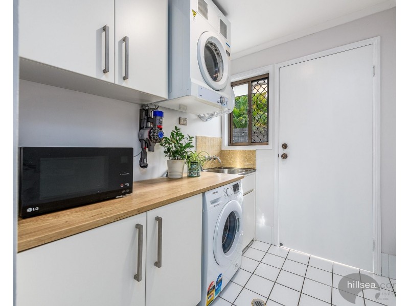 2/150 Kumbari Avenue, Labrador QLD 4215