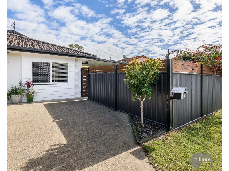 2/150 Kumbari Avenue, Labrador QLD 4215