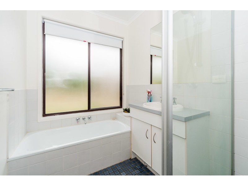 41 Allied Drive, Arundel QLD 4214