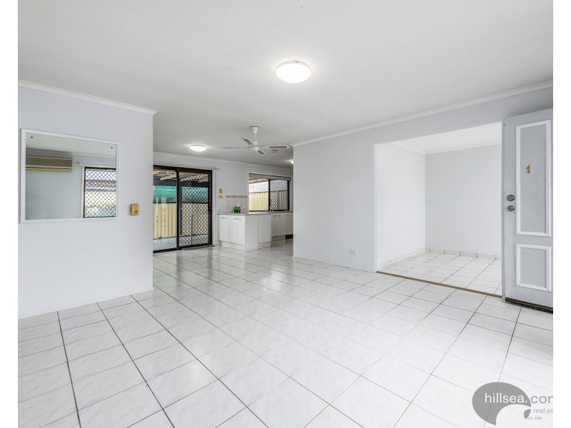 1/13 Stephenson Street, Labrador QLD 4215