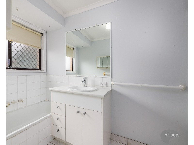 1/13 Stephenson Street, Labrador QLD 4215