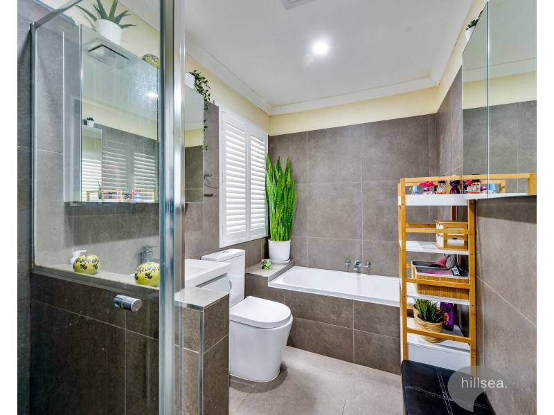 19 Sidney Nolan Drive, Coombabah QLD 4216