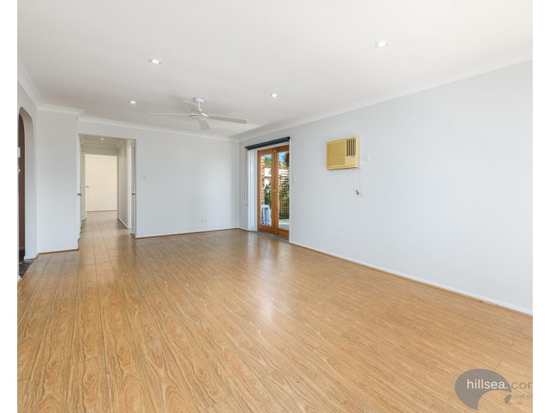 2/1 Clovelly Place, Labrador QLD 4215