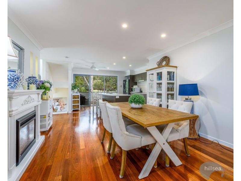 4/10 Middle Street, Labrador QLD 4215