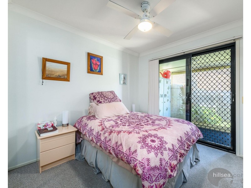 2/1 Lucas Place, Labrador QLD 4215