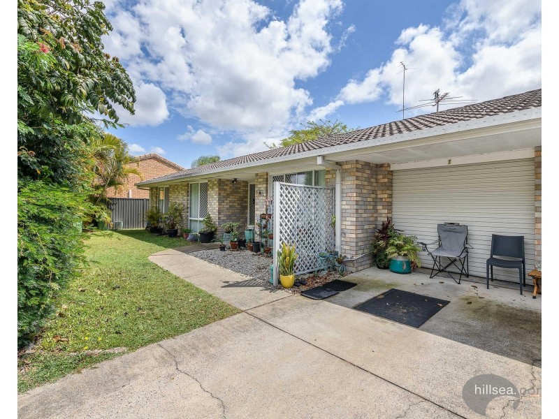 7/137 Olsen Avenue, Labrador QLD 4215