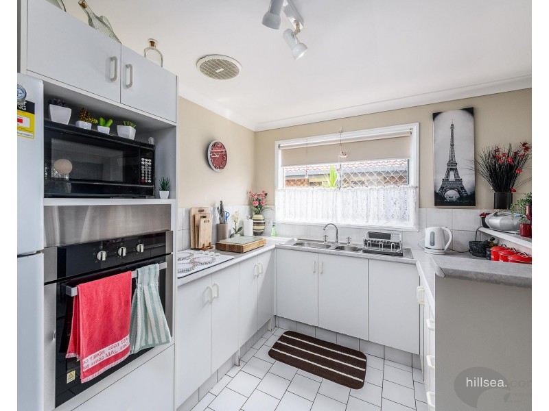 2/4 Calvary Court, Labrador QLD 4215