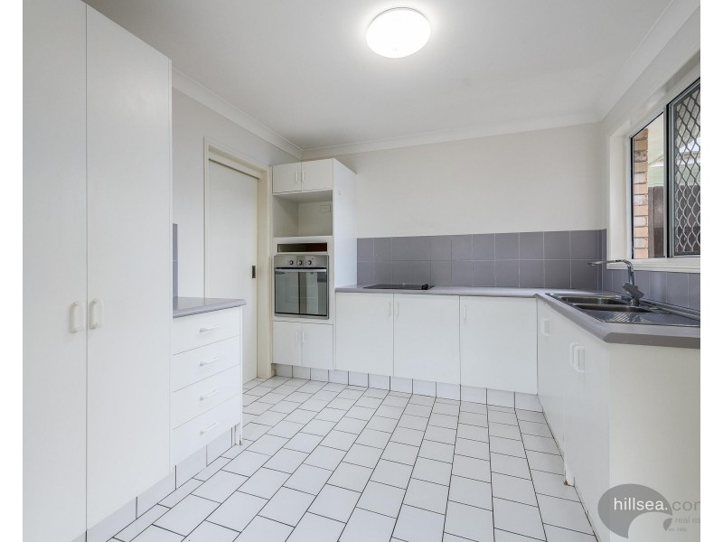 2/6 Kenny Drive, Labrador QLD 4215