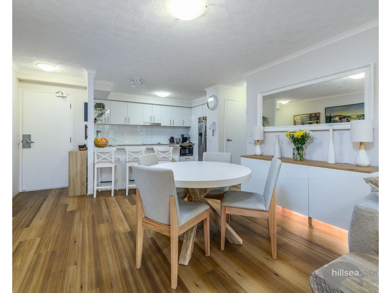 9/8 – 10 Ahern Street, Labrador QLD 4215