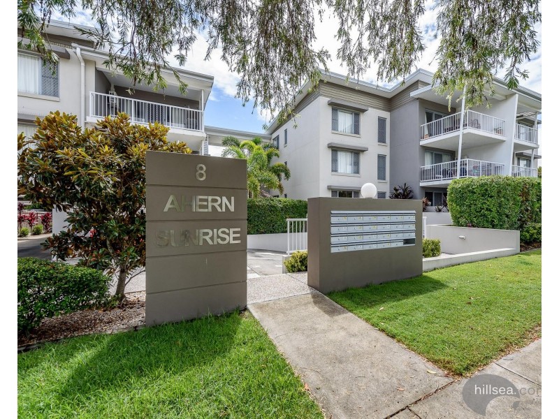 9/8 – 10 Ahern Street, Labrador QLD 4215