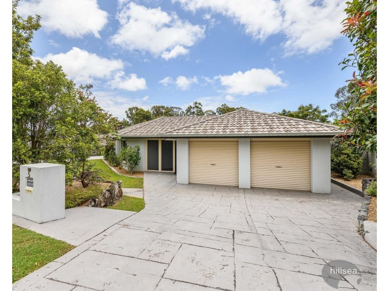 5 Pearson Close, Arundel QLD 4214