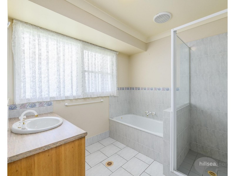 5 Pearson Close, Arundel QLD 4214