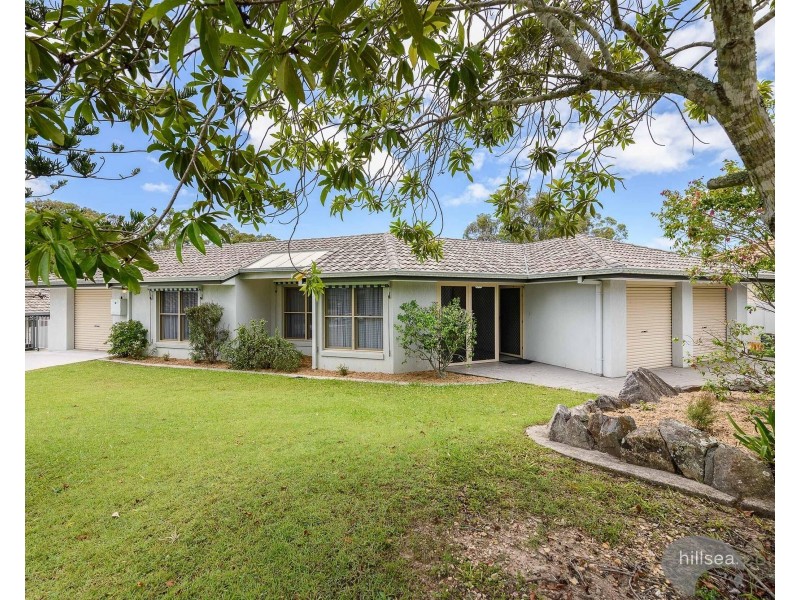 5 Pearson Close, Arundel QLD 4214